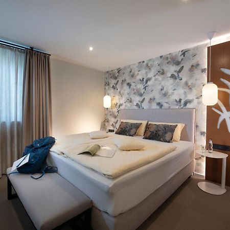 Landidyll Hotel Haus Hochstein Эслоэ Экстерьер фото